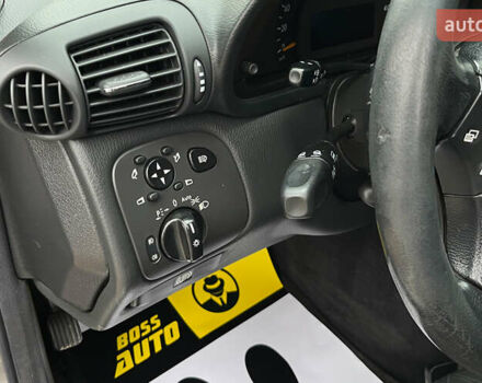 Серый Мерседес Ц-Класс, объемом двигателя 1.8 л и пробегом 250 тыс. км за 6990 $, фото 12 на Automoto.ua