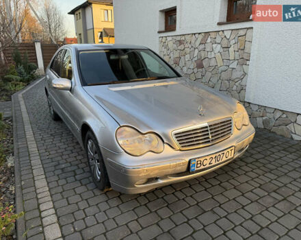 Сірий Мерседес Ц-Клас, об'ємом двигуна 1.8 л та пробігом 312 тис. км за 4800 $, фото 3 на Automoto.ua