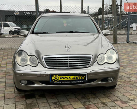 Серый Мерседес Ц-Класс, объемом двигателя 1.8 л и пробегом 250 тыс. км за 6990 $, фото 1 на Automoto.ua