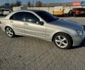 Сірий Мерседес Ц-Клас, об'ємом двигуна 1.8 л та пробігом 250 тис. км за 5699 $, фото 3 на Automoto.ua