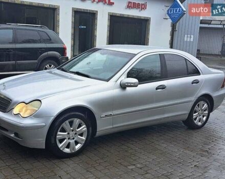 Серый Мерседес Ц-Класс, объемом двигателя 2.2 л и пробегом 340 тыс. км за 4600 $, фото 4 на Automoto.ua