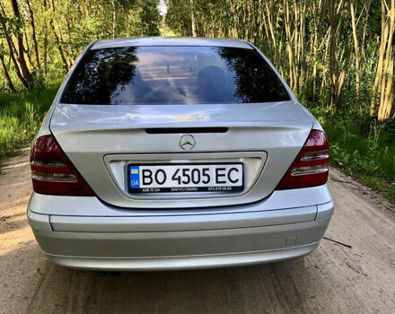 Сірий Мерседес Ц-Клас, об'ємом двигуна 2.15 л та пробігом 300 тис. км за 3800 $, фото 4 на Automoto.ua