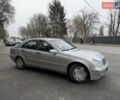 Серый Мерседес Ц-Класс, объемом двигателя 2.2 л и пробегом 316 тыс. км за 4950 $, фото 2 на Automoto.ua