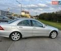 Мерседес Ц-Клас 2003 у Києві на Automoto.ua Сірий Мерседес Ц-Клас, об'ємом двигуна 2.69 л та пробігом 296 тис. км за 5400 $, фото 1 на Automoto.ua