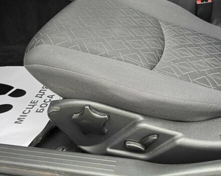 Сірий Мерседес Ц-Клас, об'ємом двигуна 1.8 л та пробігом 250 тис. км за 6990 $, фото 17 на Automoto.ua