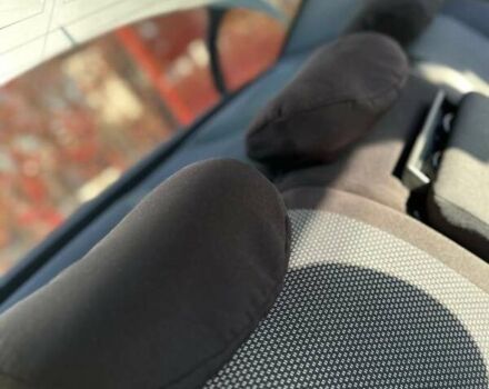 Сірий Мерседес Ц-Клас, об'ємом двигуна 1.8 л та пробігом 301 тис. км за 5200 $, фото 7 на Automoto.ua