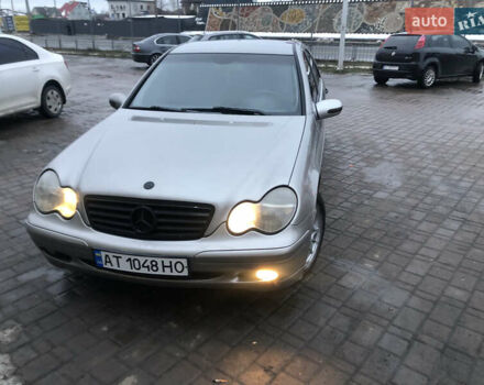 Сірий Мерседес Ц-Клас, об'ємом двигуна 1.8 л та пробігом 300 тис. км за 5000 $, фото 16 на Automoto.ua