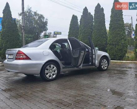 Серый Мерседес Ц-Класс, объемом двигателя 2.2 л и пробегом 340 тыс. км за 4600 $, фото 14 на Automoto.ua