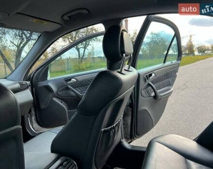 Мерседес Ц-Клас 2003 у Києві на Automoto.ua Сірий Мерседес Ц-Клас, об'ємом двигуна 2.69 л та пробігом 296 тис. км за 5400 $, фото 10 на Automoto.ua