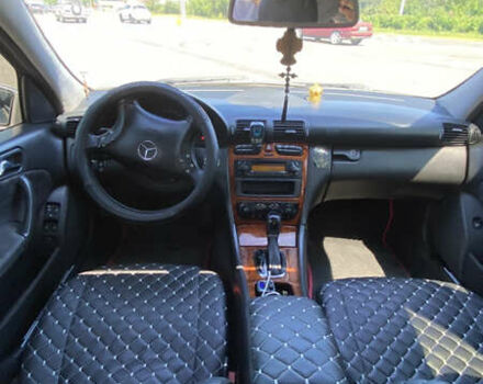 Сірий Мерседес Ц-Клас, об'ємом двигуна 2.15 л та пробігом 338 тис. км за 5500 $, фото 7 на Automoto.ua