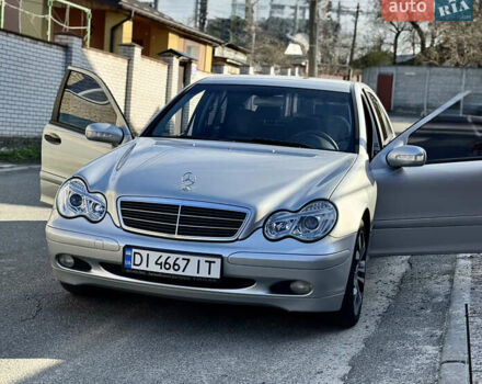 Сірий Мерседес Ц-Клас, об'ємом двигуна 1.8 л та пробігом 230 тис. км за 5250 $, фото 30 на Automoto.ua