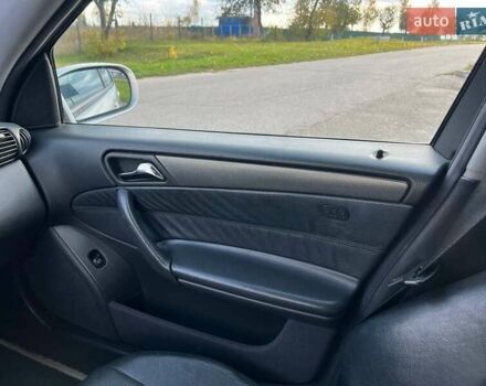 Мерседес Ц-Клас 2003 у Києві на Automoto.ua Сірий Мерседес Ц-Клас, об'ємом двигуна 2.69 л та пробігом 296 тис. км за 5400 $, фото 15 на Automoto.ua