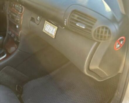 Сірий Мерседес Ц-Клас, об'ємом двигуна 1.8 л та пробігом 301 тис. км за 5200 $, фото 6 на Automoto.ua