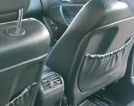 Сірий Мерседес Ц-Клас, об'ємом двигуна 2.6 л та пробігом 70 тис. км за 4000 $, фото 9 на Automoto.ua