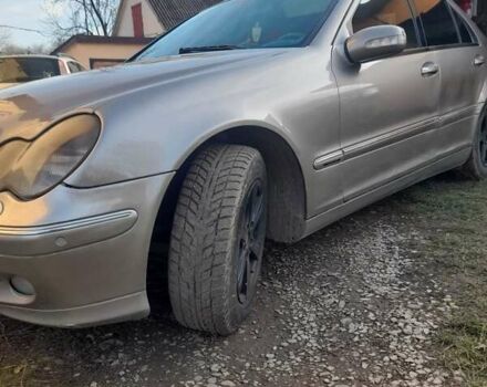 Сірий Мерседес Ц-Клас, об'ємом двигуна 2.15 л та пробігом 390 тис. км за 3496 $, фото 8 на Automoto.ua