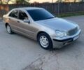 Сірий Мерседес Ц-Клас, об'ємом двигуна 2.1 л та пробігом 300 тис. км за 2999 $, фото 1 на Automoto.ua