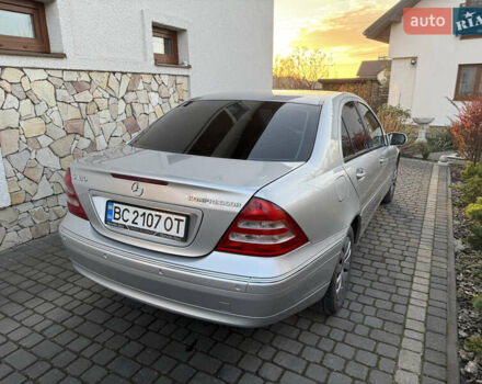 Сірий Мерседес Ц-Клас, об'ємом двигуна 1.8 л та пробігом 312 тис. км за 4800 $, фото 5 на Automoto.ua