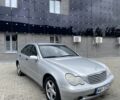 Сірий Мерседес Ц-Клас, об'ємом двигуна 2.2 л та пробігом 320 тис. км за 2099 $, фото 1 на Automoto.ua