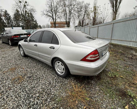 Серый Мерседес Ц-Класс, объемом двигателя 1.8 л и пробегом 260 тыс. км за 4500 $, фото 5 на Automoto.ua