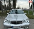 Серый Мерседес Ц-Класс, объемом двигателя 1.8 л и пробегом 140 тыс. км за 6300 $, фото 1 на Automoto.ua