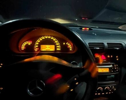 Серый Мерседес Ц-Класс, объемом двигателя 1.8 л и пробегом 240 тыс. км за 3500 $, фото 7 на Automoto.ua