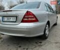 Серый Мерседес Ц-Класс, объемом двигателя 1.8 л и пробегом 140 тыс. км за 6300 $, фото 3 на Automoto.ua