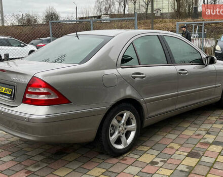 Серый Мерседес Ц-Класс, объемом двигателя 1.8 л и пробегом 250 тыс. км за 6990 $, фото 6 на Automoto.ua