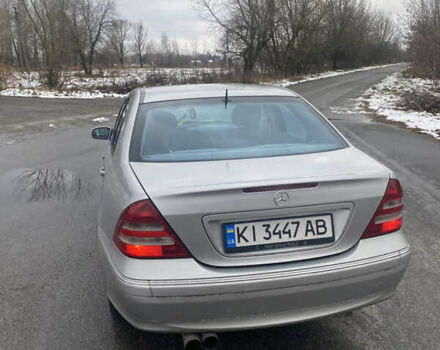 Сірий Мерседес Ц-Клас, об'ємом двигуна 1.8 л та пробігом 320 тис. км за 4500 $, фото 3 на Automoto.ua