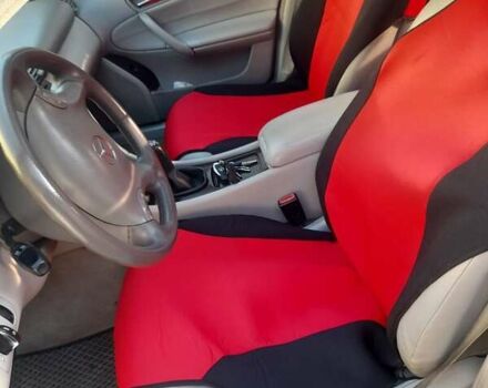 Сірий Мерседес Ц-Клас, об'ємом двигуна 2.15 л та пробігом 390 тис. км за 3496 $, фото 25 на Automoto.ua