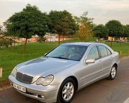 Серый Мерседес Ц-Класс, объемом двигателя 1.8 л и пробегом 247 тыс. км за 5500 $, фото 1 на Automoto.ua