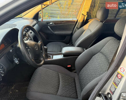 Сірий Мерседес Ц-Клас, об'ємом двигуна 1.8 л та пробігом 312 тис. км за 4800 $, фото 10 на Automoto.ua