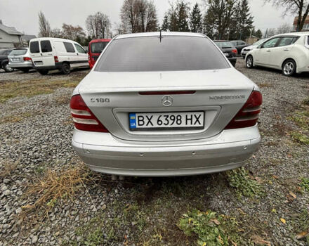 Серый Мерседес Ц-Класс, объемом двигателя 1.8 л и пробегом 260 тыс. км за 4500 $, фото 4 на Automoto.ua