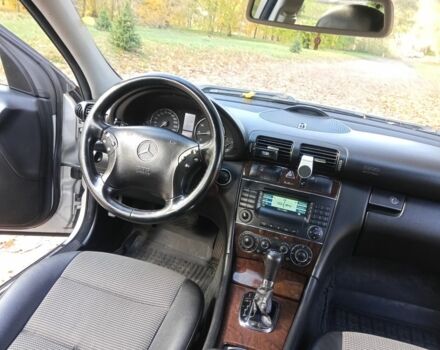 Сірий Мерседес Ц-Клас, об'ємом двигуна 1.8 л та пробігом 298 тис. км за 3300 $, фото 4 на Automoto.ua