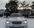 Сірий Мерседес Ц-Клас, об'ємом двигуна 1.8 л та пробігом 203 тис. км за 6000 $, фото 1 на Automoto.ua
