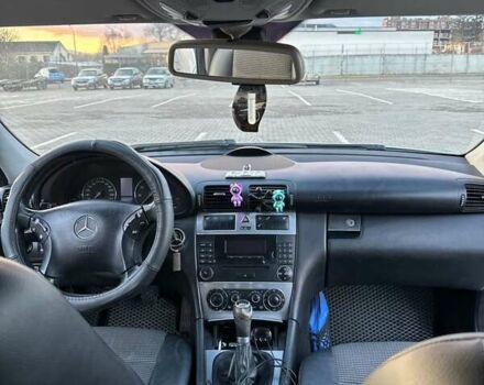 Серый Мерседес Ц-Класс, объемом двигателя 1.8 л и пробегом 325 тыс. км за 5200 $, фото 15 на Automoto.ua