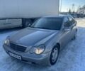 Сірий Мерседес Ц-Клас, об'ємом двигуна 2.2 л та пробігом 280 тис. км за 2450 $, фото 1 на Automoto.ua