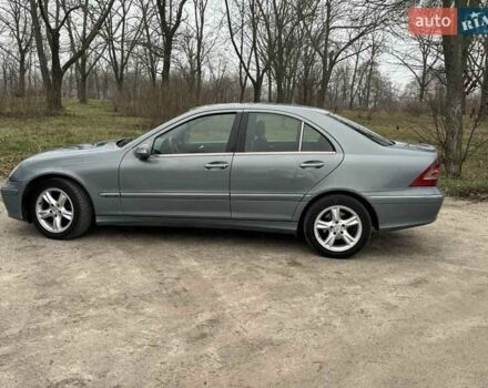 Сірий Мерседес Ц-Клас, об'ємом двигуна 2.1 л та пробігом 500 тис. км за 5400 $, фото 7 на Automoto.ua