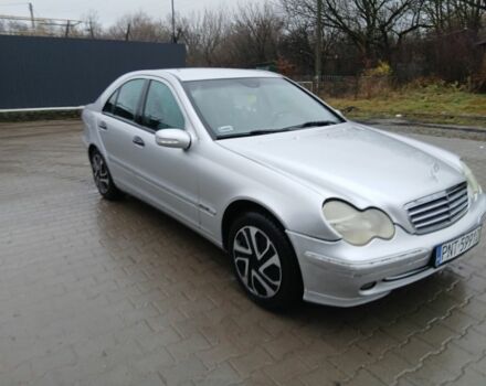 Серый Мерседес Ц-Класс, объемом двигателя 0 л и пробегом 180 тыс. км за 2600 $, фото 5 на Automoto.ua