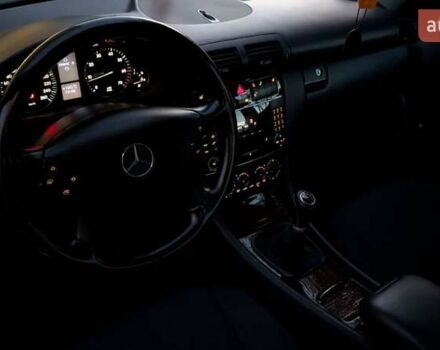 Сірий Мерседес Ц-Клас, об'ємом двигуна 1.8 л та пробігом 250 тис. км за 6950 $, фото 3 на Automoto.ua