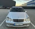 Серый Мерседес Ц-Класс, объемом двигателя 1.8 л и пробегом 325 тыс. км за 5200 $, фото 2 на Automoto.ua