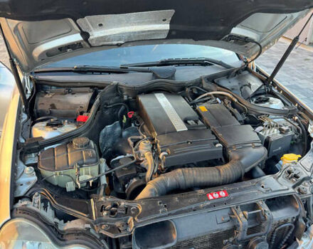 Серый Мерседес Ц-Класс, объемом двигателя 1.8 л и пробегом 245 тыс. км за 6650 $, фото 20 на Automoto.ua