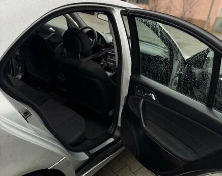 Сірий Мерседес Ц-Клас, об'ємом двигуна 2.15 л та пробігом 420 тис. км за 6000 $, фото 22 на Automoto.ua