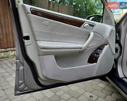 Серый Мерседес Ц-Класс, объемом двигателя 1.8 л и пробегом 176 тыс. км за 7500 $, фото 131 на Automoto.ua