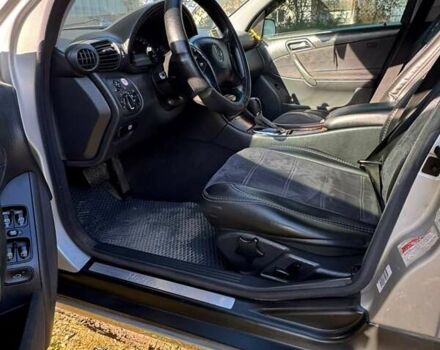 Сірий Мерседес Ц-Клас, об'ємом двигуна 2.2 л та пробігом 287 тис. км за 5099 $, фото 4 на Automoto.ua