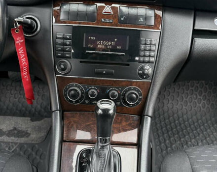 Сірий Мерседес Ц-Клас, об'ємом двигуна 1.8 л та пробігом 225 тис. км за 6700 $, фото 34 на Automoto.ua