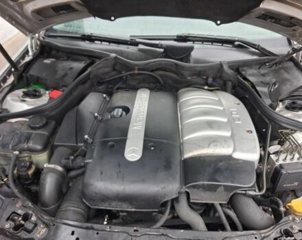 Серый Мерседес Ц-Класс, объемом двигателя 2.7 л и пробегом 300 тыс. км за 6800 $, фото 6 на Automoto.ua