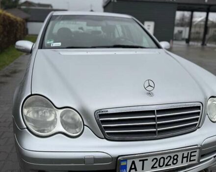 Сірий Мерседес Ц-Клас, об'ємом двигуна 2.15 л та пробігом 420 тис. км за 6000 $, фото 9 на Automoto.ua