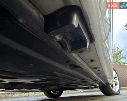 Серый Мерседес Ц-Класс, объемом двигателя 1.8 л и пробегом 176 тыс. км за 7500 $, фото 41 на Automoto.ua