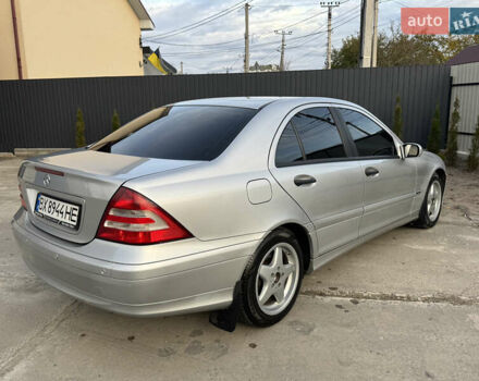 Сірий Мерседес Ц-Клас, об'ємом двигуна 2.2 л та пробігом 245 тис. км за 5550 $, фото 9 на Automoto.ua