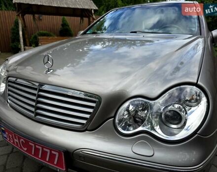 Серый Мерседес Ц-Класс, объемом двигателя 1.8 л и пробегом 176 тыс. км за 7500 $, фото 1 на Automoto.ua